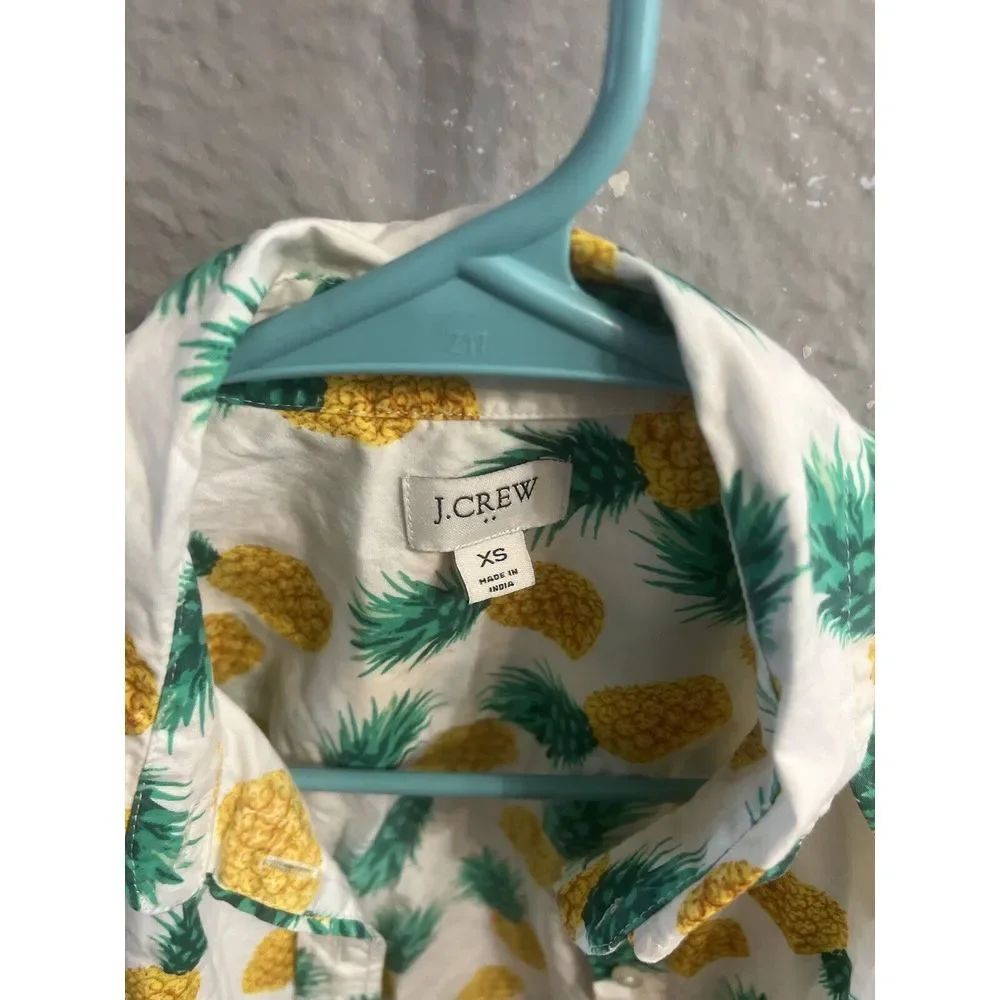 J Crew Shirt Womens Size X Small White Button‎ Up Sleeveless with Pineapples